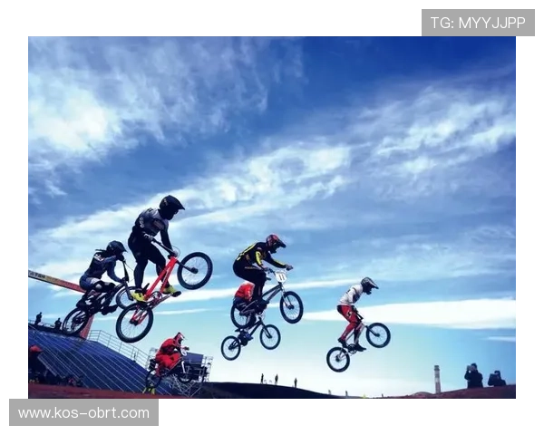 下载开云综合体育官方应用享受高清直播、赛事提醒和丰富的体育资讯